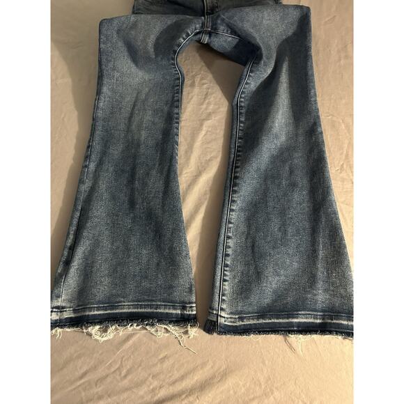 Express Women’s 70s Flare Jeans Size S2 Mid Rise Light Wash - Picture 4 of 7
